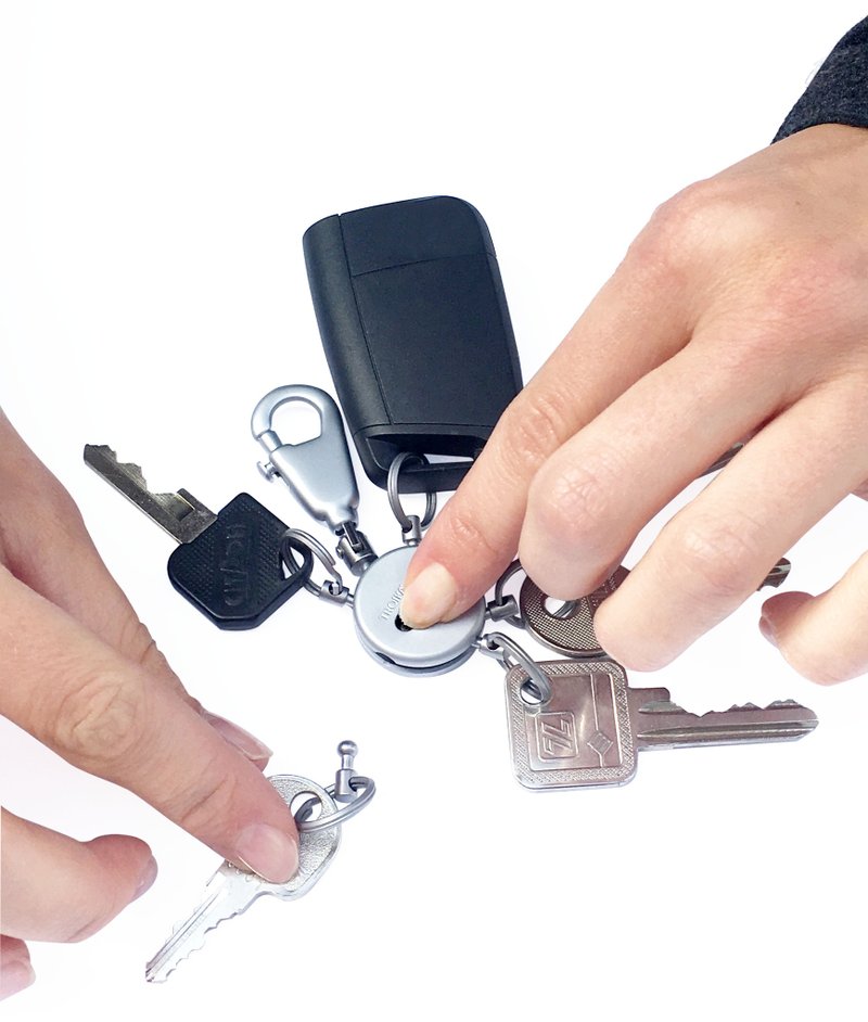 指に優しいワンタッチ着脱キーホルダー（ガンメタリック） - キーホルダー・キーケース - 金属 グレー