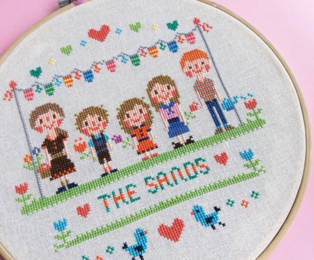 Custom Cross Stitch KIT Custom Family Portrait 8inch Hoop KIT Family & Couples - Shop Redbear Design - Happy Everywhere - Cross Stitch Kits Shop Knitting, Embroidery, Felted Wool & Sewing - Pinkoi