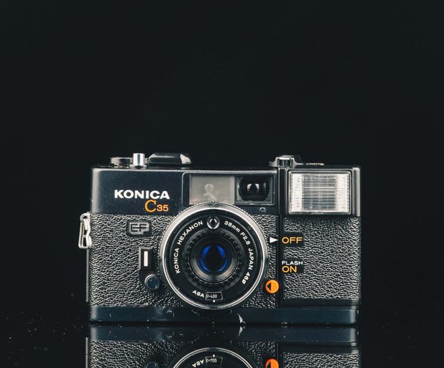 【極上品】 konica c35 ef フィルムカメラ　フィルム付き Konica C35 EF フィルムカメラ 動作確認済み