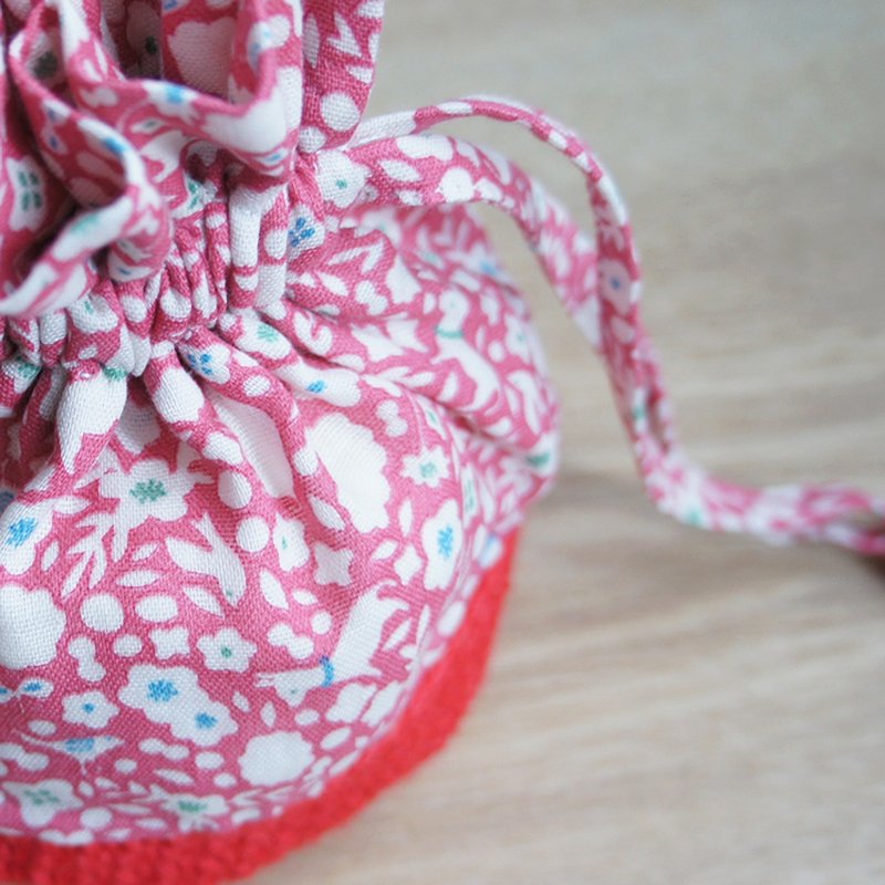 Ba-ba handmade mini drawstring bag  No.K21 - 化妝包/收納袋 - 棉．麻 紅色