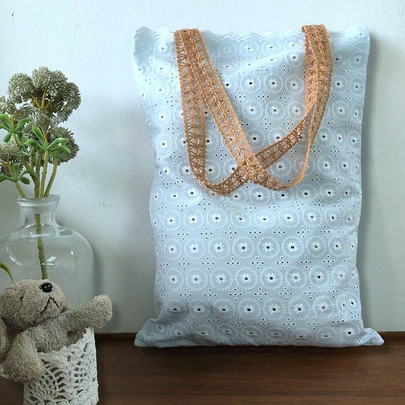 棉．麻 手提包/手提袋 藍色 - (Xmas Gift Box) Powder Blue - Lace Embroidery Floral Tote Bag