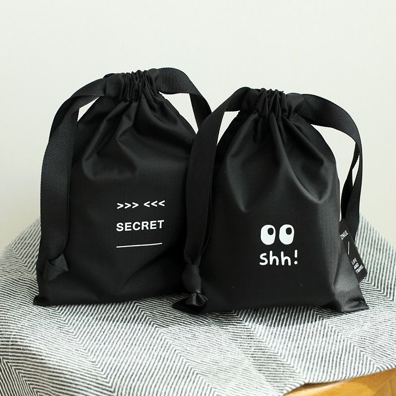 2NUL-秘密出遊尼龍束口小物袋-secret,TNL84475 - 化妝包/收納袋 - 其他材質 黑色