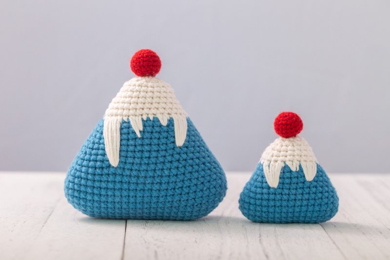 Fuji Mountain Fuji hand-woven texture ornaments (single one/about 9cm/ 6cm/ blue) - เครื่องประดับ - ผ้าฝ้าย/ผ้าลินิน สีน้ำเงิน