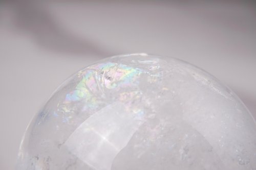 宇宙礦飾 UCHUU Crystal 彩虹白水晶球 // 淨化磁場 平靜內心 // 水晶擺飾 水晶球 附底座