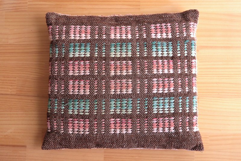 Finnish nostalgic Embroidery thread gradient double-sided square pillow old piece - หมอน - ผ้าฝ้าย/ผ้าลินิน สีนำ้ตาล