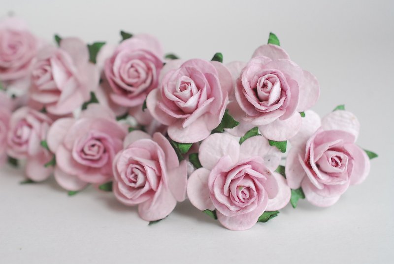 ดอกไม้กระดาษ, ดอกกุหลาบตกแต่งของชำร่วย, ขนาด 2.5 cm. จำนวน 50 ดอก สีม่วงอ่อน - อื่นๆ - กระดาษ สึชมพู