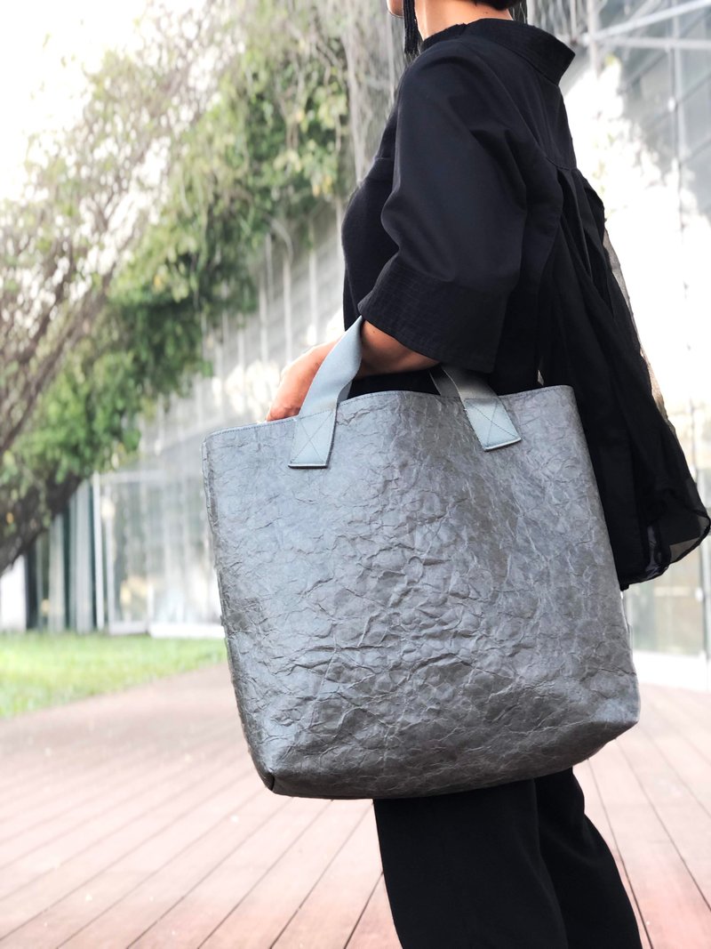 【東京発】特殊素材エコロジートートバッグ olive gray / M - 手提包/手提袋 - 防水材質 綠色