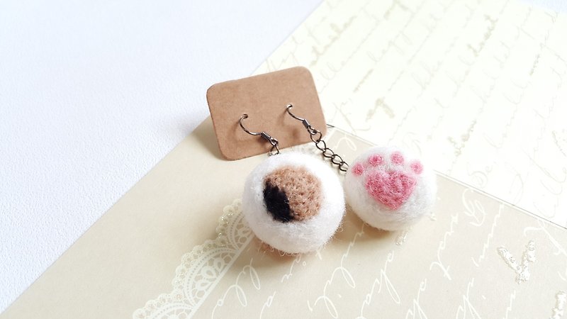 Original wool felt cat double-sided love meat ball earrings three flowers cat models (a pair of areas, you can change the folder type Oh! - ต่างหู - ขนแกะ สึชมพู