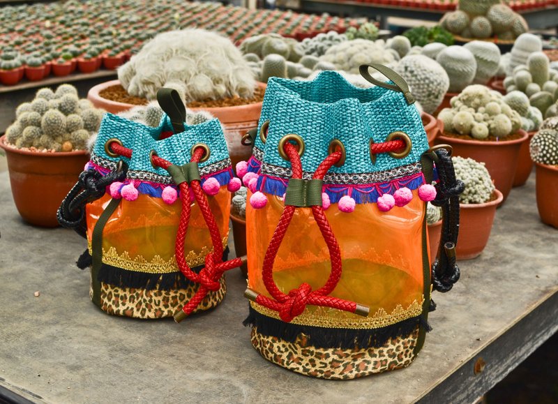 'BUCKET' Drawstring Beach Bucket Bag in Leopard Drum (Leo/Orange) - 手提包/手提袋 - 防水材質 橘色