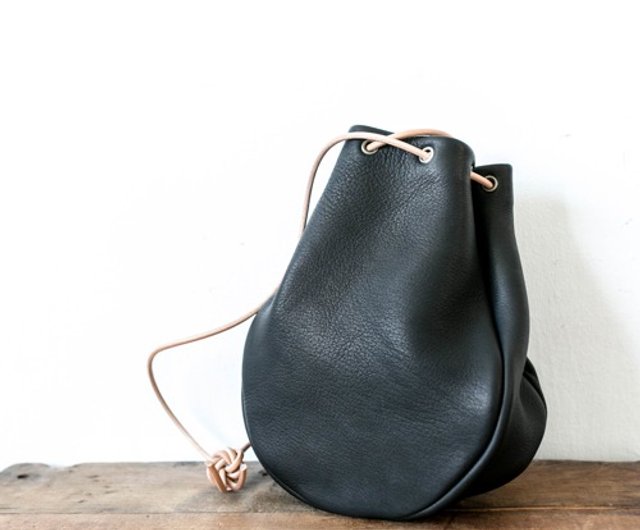 Deer leather drawstring sacoche bag / black - Shop Leather Brand +