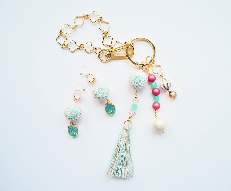 tachibanaya Mermaid Japanese TEMARI bag charm earrings pink emerald green handcuffs - Earrings & Clip-ons - Thread Pink