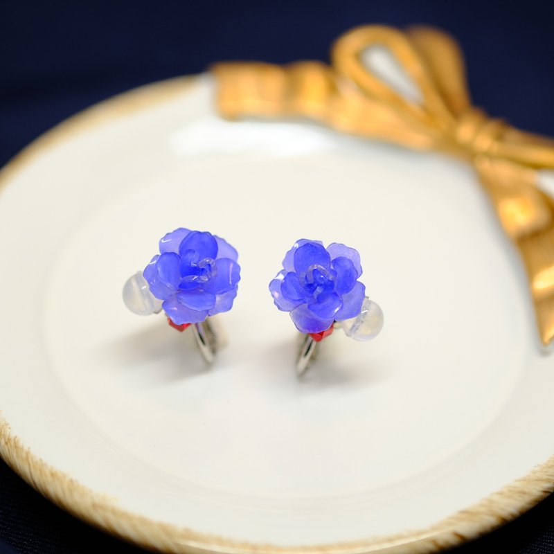 Blue rose earrings 【Miracle Under the Moon】 - Earrings & Clip-ons - Resin Blue