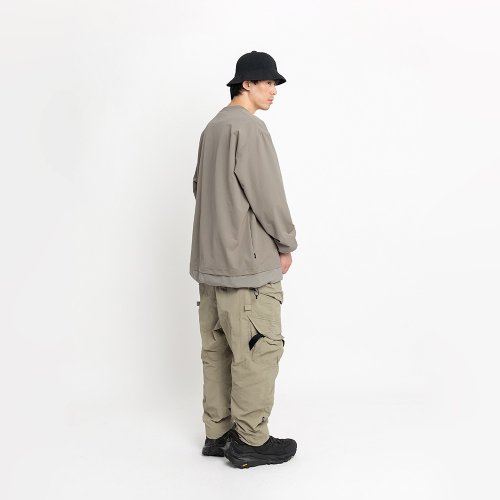 Double Layer Hem Sweat クルーネックのレイヤードヘムスウェット