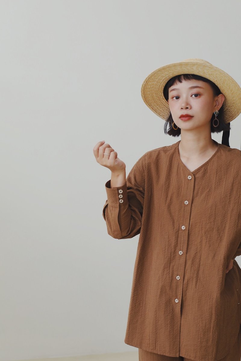 v-neck oversized Japanese blouse coat persimmon seersucker top - Women's Tops - Cotton & Hemp Brown