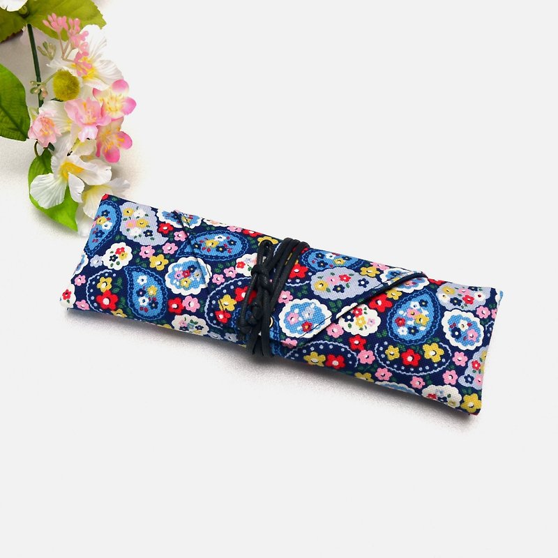 Amoeba flower cutlery bag / Pen storage bag simple canvas storage convenience - กล่องเก็บของ - ผ้าฝ้าย/ผ้าลินิน สีน้ำเงิน