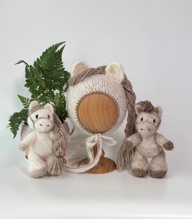Newborn photography prop Horse set - 嬰兒手鍊/飾品 - 羊毛 