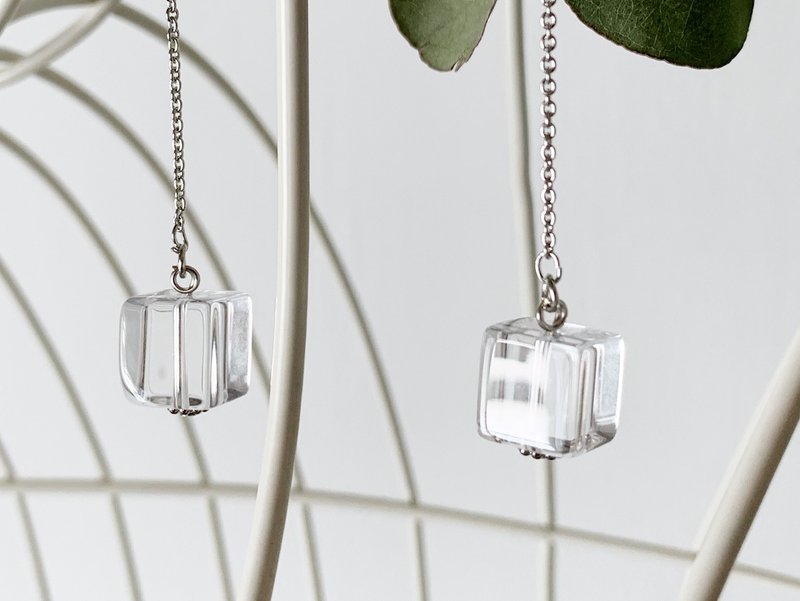 【4月の誕生石】万能石クリスタルクォーツ (水晶) 揺れるスクエア・イヤリング/ピアス - ピアス・イヤリング - 宝石 透明