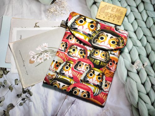 FEN手工小鋪 袋物系列-日本限量棉布紅達摩不倒翁福神款-7.8吋電子書保護套-