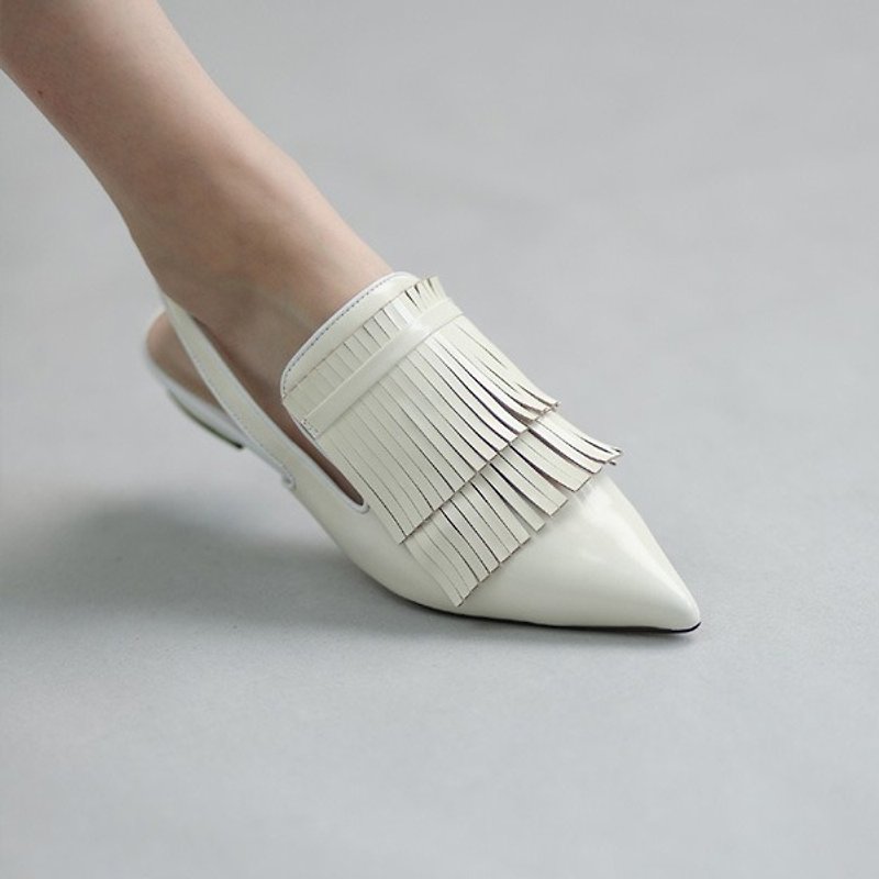 Fine line fringed leather leather flat sandals white - รองเท้ารัดส้น - หนังแท้ ขาว
