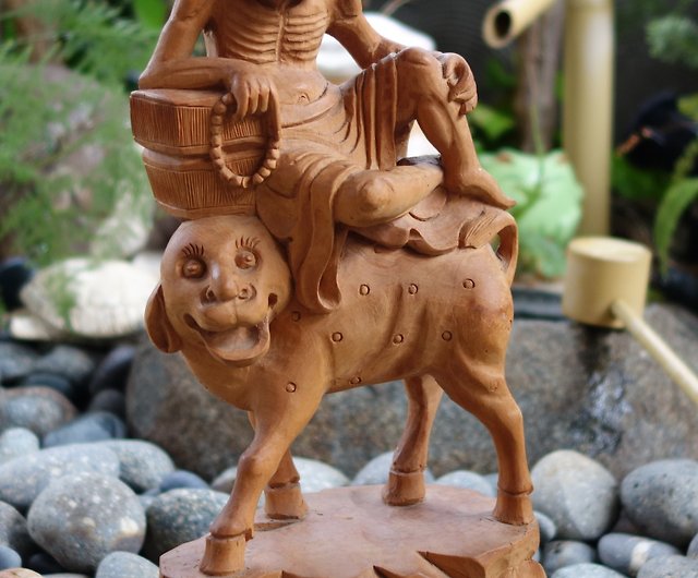 ツゲの木の彫刻が施された笑うライオン阿羅漢手作り1kgの装飾品由緒 