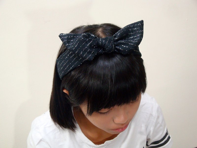 Black butterfly hair band Headband*SK* - เครื่องประดับผม - วัสดุอื่นๆ 