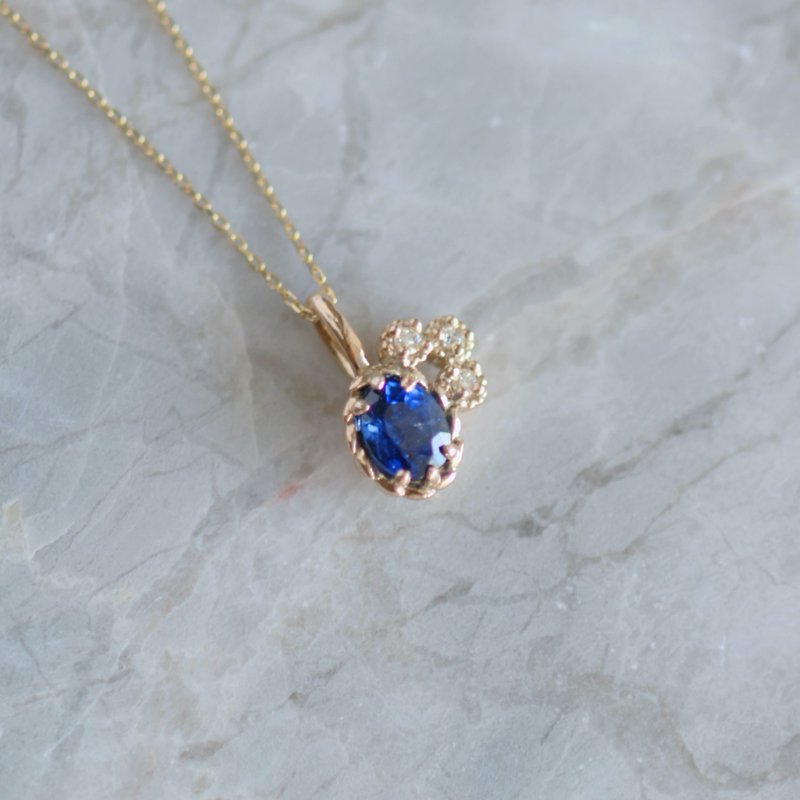 Sapphire mele diamond laurel motif necklace/K10YG - Necklaces - Gemstone Blue