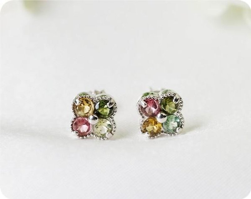 Clover colorful tourmaline stud earrings that bring health with negative ion power October birthstone - ต่างหู - เครื่องเพชรพลอย หลากหลายสี