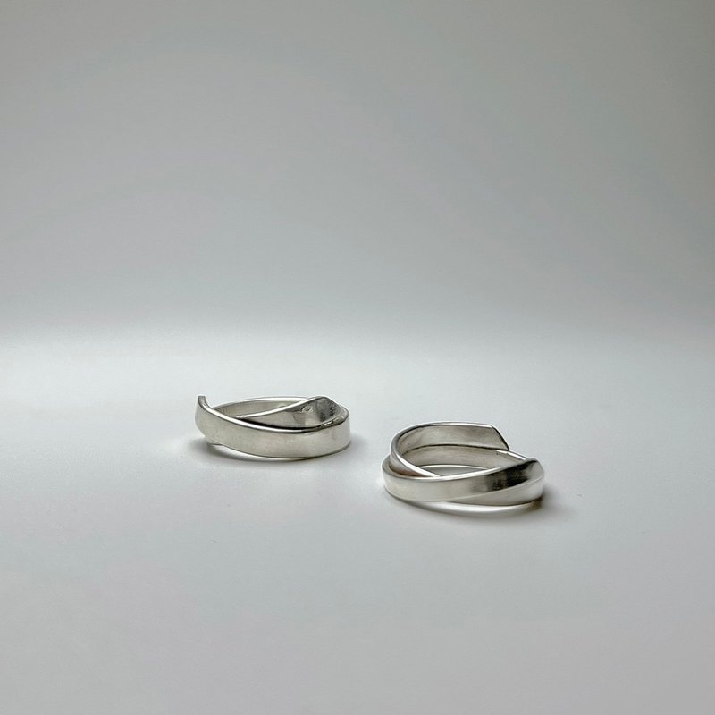 Taoyuan/Taipei【Hug Ring-999 Sterling Silver】Wedding Ring DIY Handmade Ring Single - งานโลหะ/เครื่องประดับ - เงินแท้ 