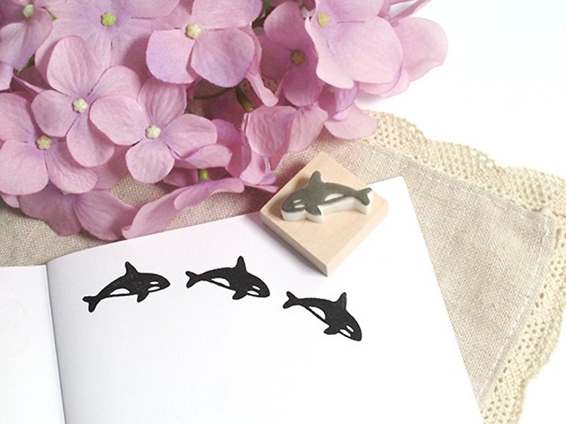 Apu handmade chapter mini cute killer whale stamp hand account stamp - Stamps & Stamp Pads - Rubber 