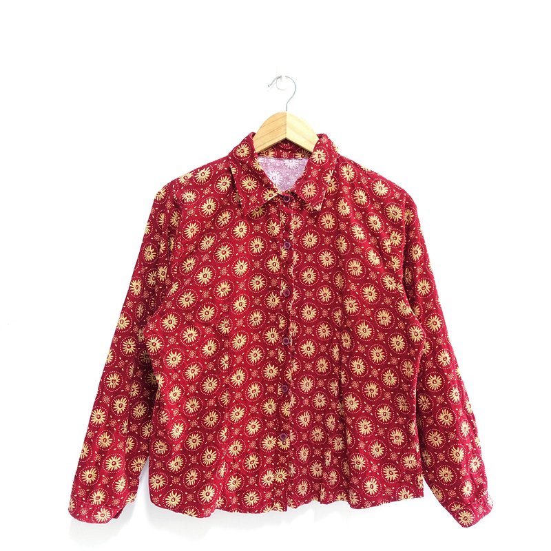 │Slowly│Sunflower Lights Heart Velvet-Vintage Shirt│vintage.Retro.Art. - Women's Shirts - Polyester Red