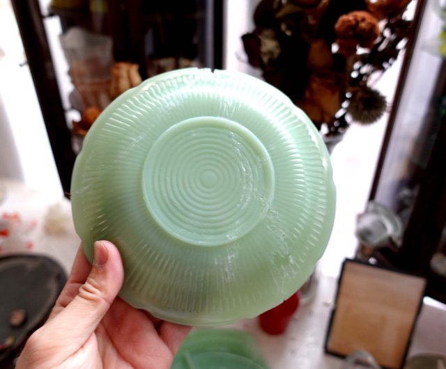 Broken goods FIRE KING 60's antique jade jade color transparent glass plate  plate tableware nostalgic - Shop Mr.Travel Genius Antique shop Plates &  Trays - Pinkoi