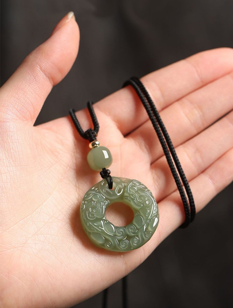 【貔貅平安扣】天然和田玉吊墜項鏈男女款湖水綠雙貔貅玉墜 - 項鍊 - 玉石 綠色