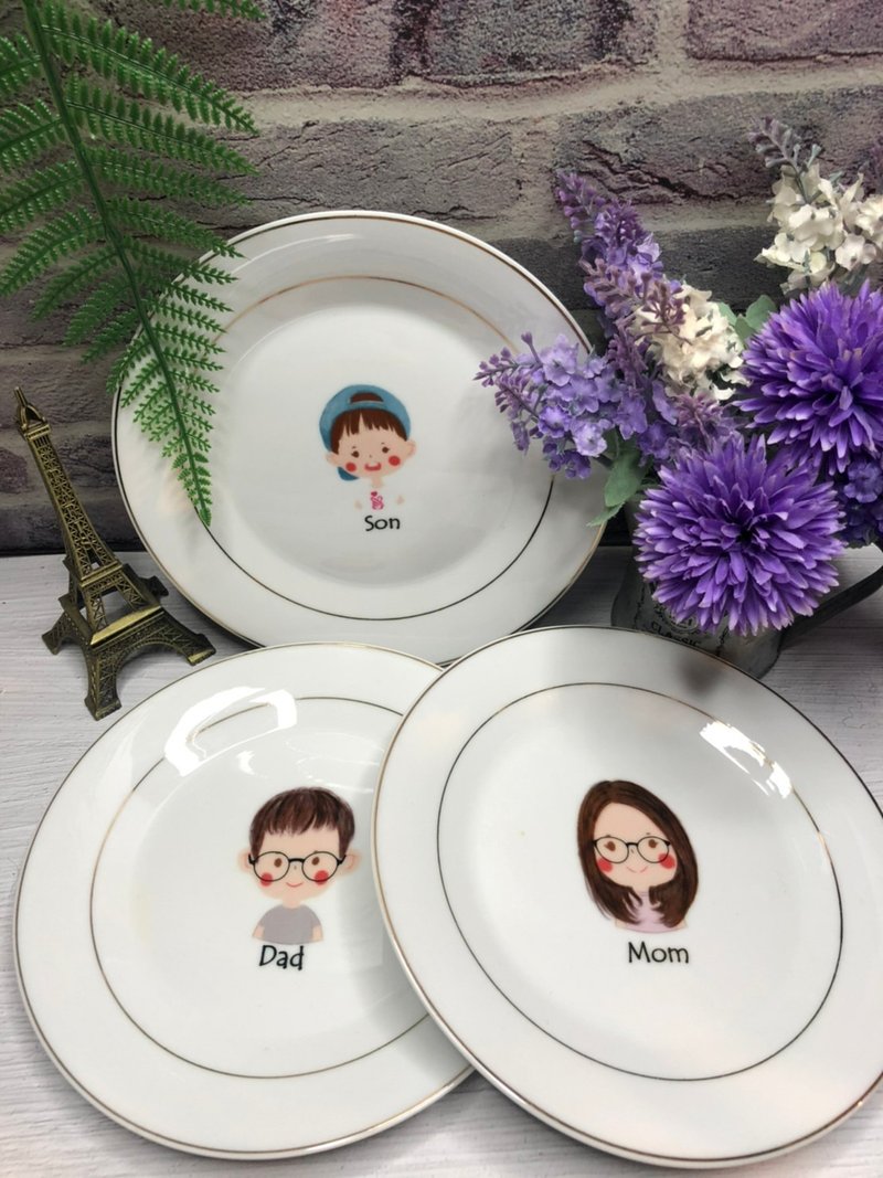 Hand-painted happiness of family members eating together [customized plates] Beautiful home decorations and commemorative gifts - จานและถาด - ดินเผา สีส้ม