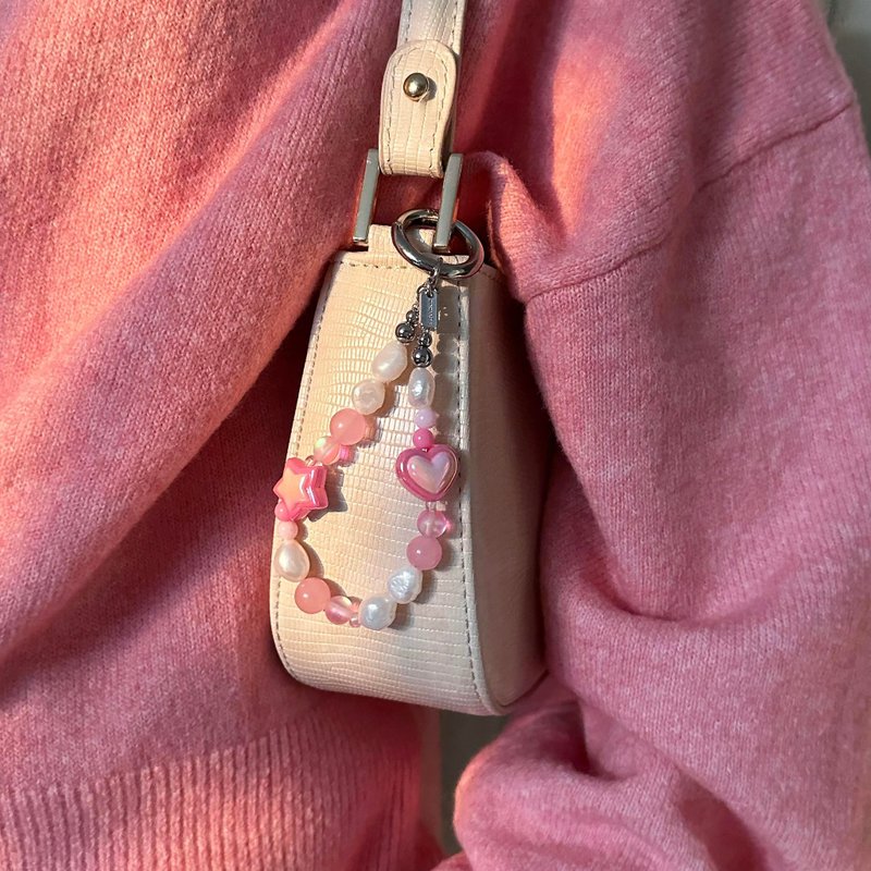 VALENTINE'S SPECIALS: PINK POWER KEYCHAIN - Keychains - Pearl 