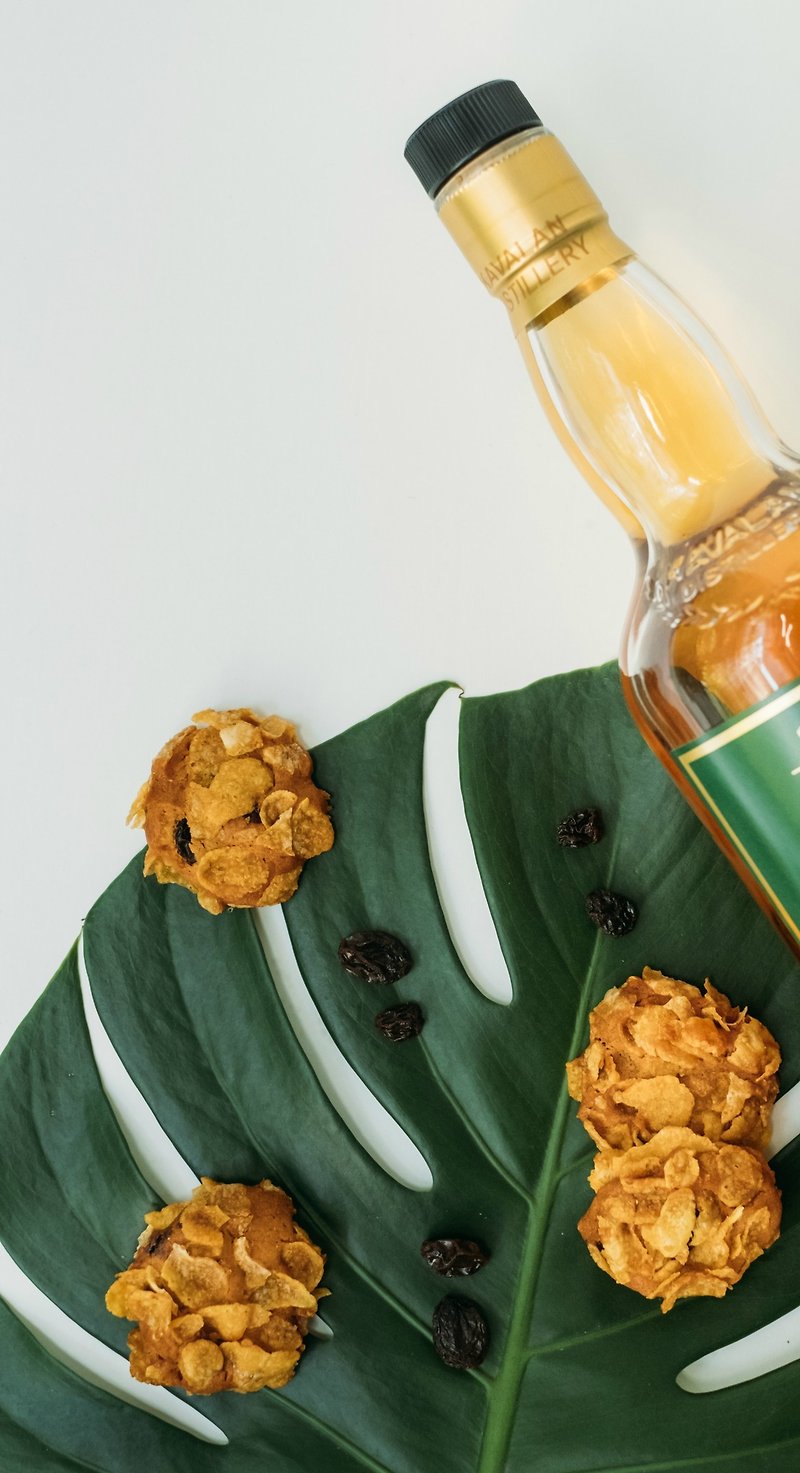 Crispy Honey Cookie (16 pieces) - Handmade Cookies - Other Materials Orange