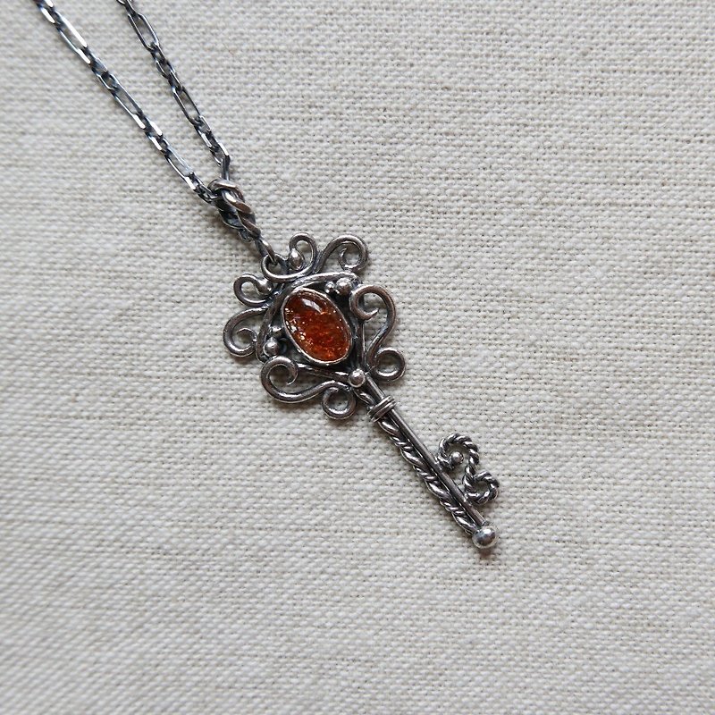 handmade silver sunstone pendant - Necklaces - Gemstone Orange