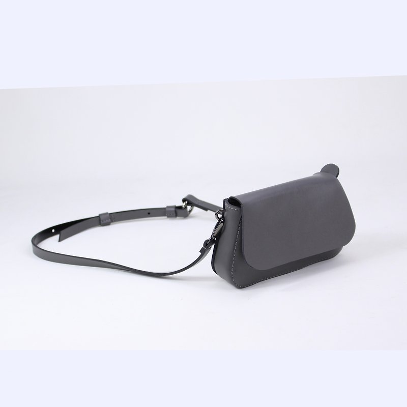 Tanela 3-in-1 dark grey shoulder bag/hand carry bag/waist bag - กระเป๋าแมสเซนเจอร์ - หนังแท้ สีเทา