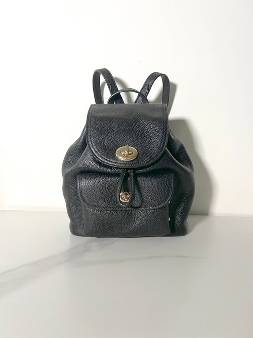 RARE TO GO VINTAGE 日出中古研究所 | 中古名牌選品店 COACH backpack 皮革黑色揹包背囊 日本中古二手