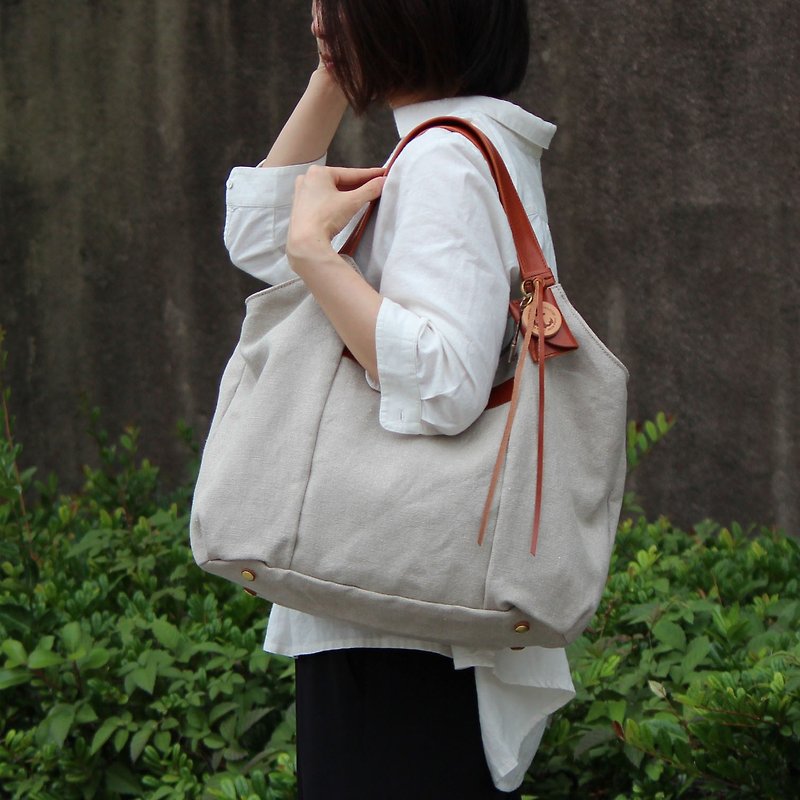 tanton- linen -Red Brown Linen canvas x leather bag - กระเป๋าถือ - ผ้าฝ้าย/ผ้าลินิน สีเทา