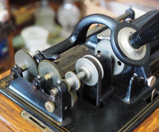 早期収蔵珍品◆1905年　西洋骨董　エジソン　蓄音機　発条動力　収蔵品　 141014_第三話_エジソン蓄音機｜古典音響機器ギャラリー｜株式会社ティ