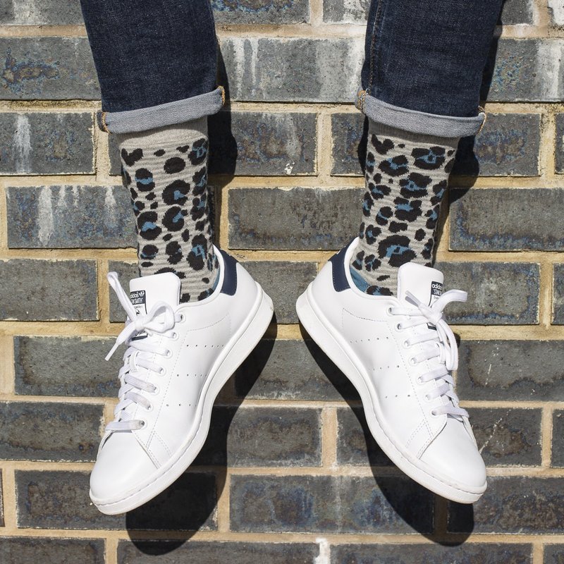 Snow Leopard Fine Sock - Grey - ถุงเท้าข้อกลาง - ผ้าฝ้าย/ผ้าลินิน สีเทา