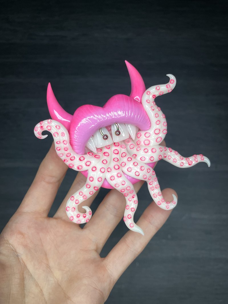 Custom order. Purple lips with tentacles. - 其他 - 黏土 多色