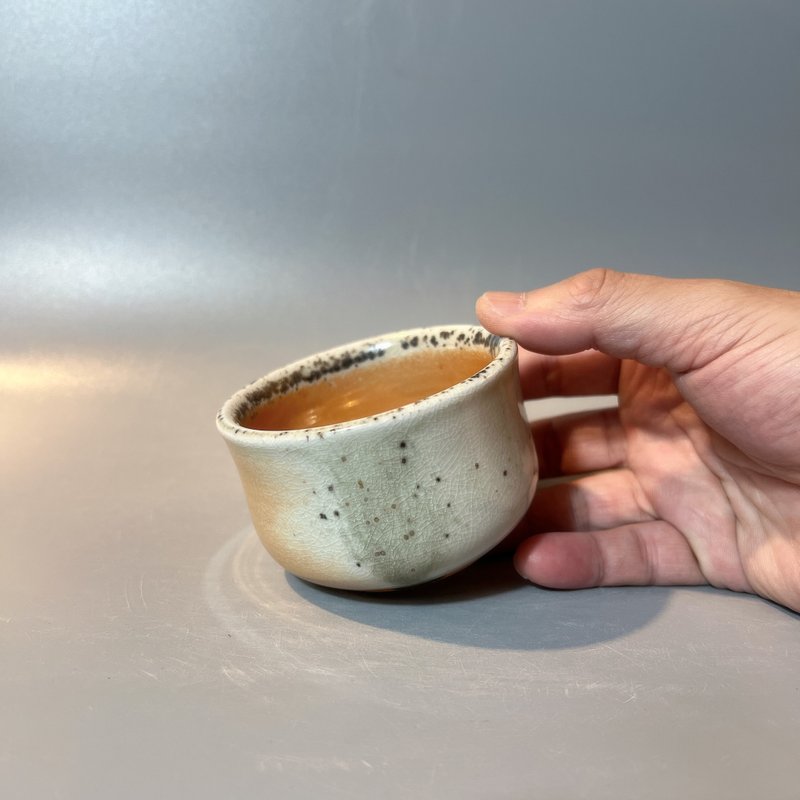 柴燒純瓷土主人杯 / 小平凡手作 - 茶壺/茶杯/茶具 - 陶 