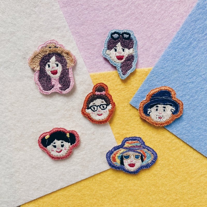[Customized gift] hand embroidery / brooch / brooch / like Yan / one - Brooches - Thread Red