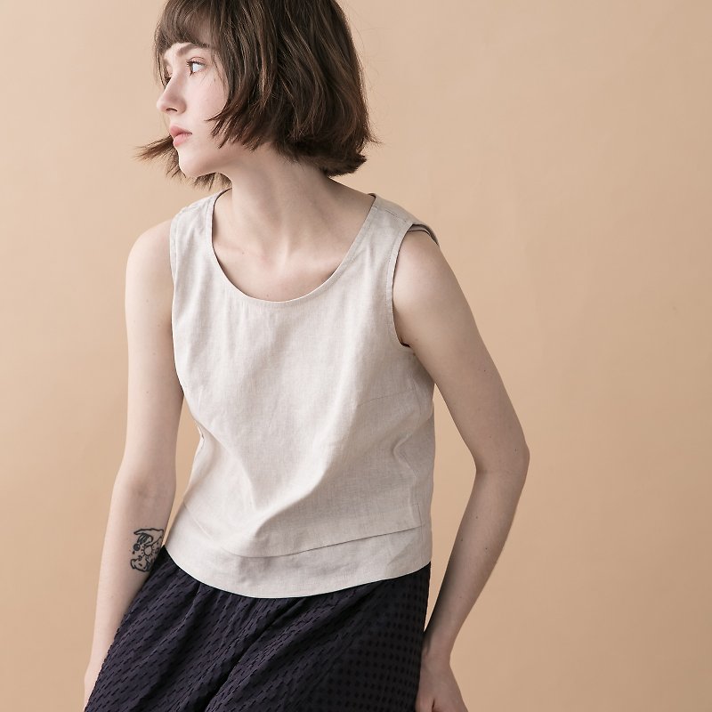 Tucked sleeveless blouse - Beige - Women's Vests - Cotton & Hemp Khaki