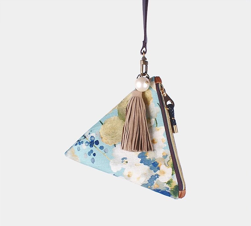 Waltz of the Flowers triangle Clutch Pouch - Toiletry Bags & Pouches - Other Materials Green