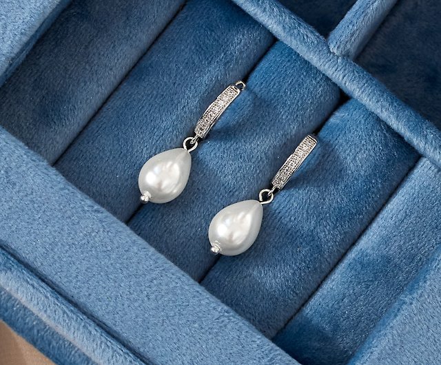 Silver Cultured Freshwater Pearl and Crystal Necklace and Earrings Set |  Warren James