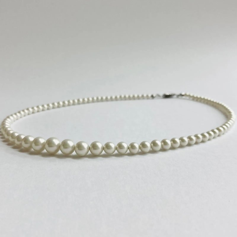 Glass pearl gradation necklace/4x8mm approx. 41.5cm/white pink/made in Japan - สร้อยคอ - แก้ว ขาว