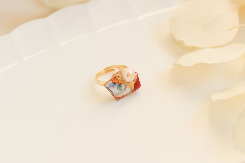 Arita ware gold lacquer ring, flower lover pattern, 14K coating, free size, freshwater pearl, coral, traditional craft, a13 - General Rings - Pottery Red