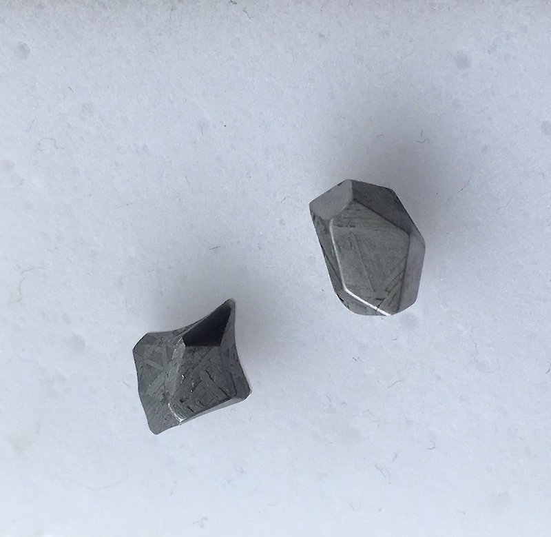 ASPECT Meteorite Jewelry  - Handmade Sterling Silver Earring - ต่างหู - เครื่องเพชรพลอย สีเงิน